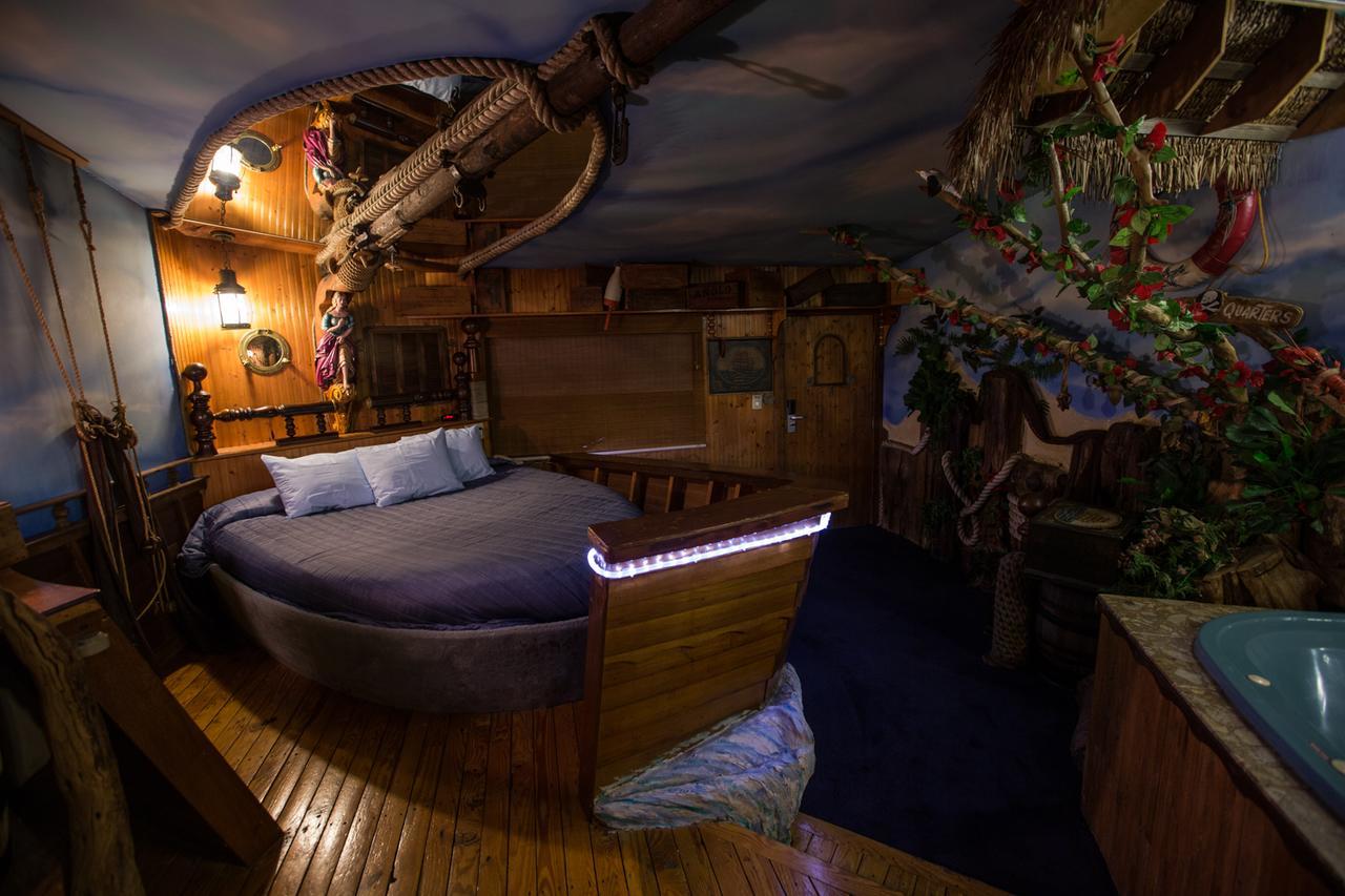Feather Nest Inn (Adults Only) Cherry Hills Village 외부 사진